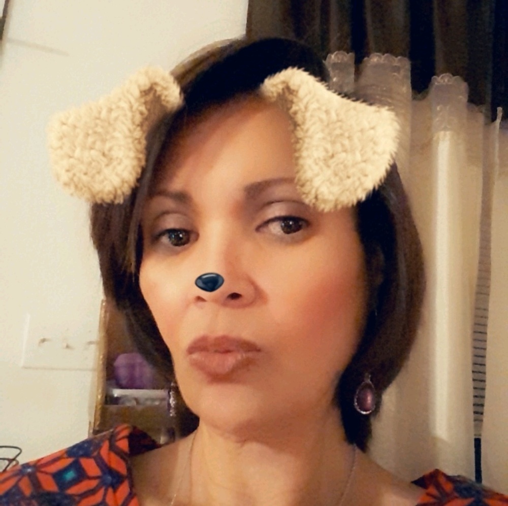 Meet your Posher, Debora